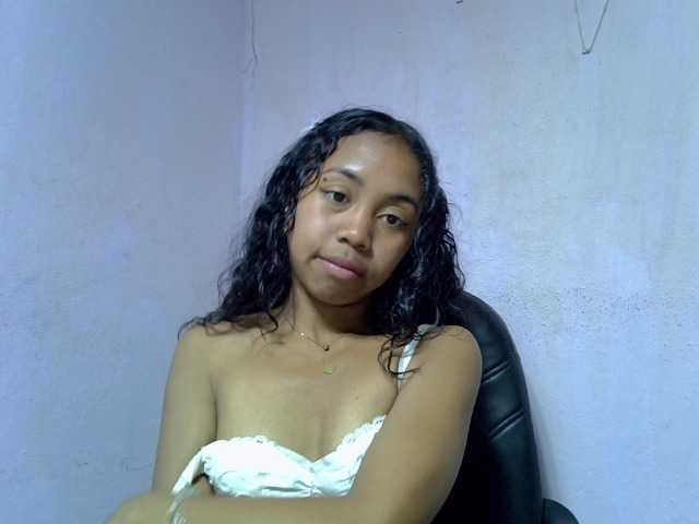 Oceane1 live cam on BongaCams