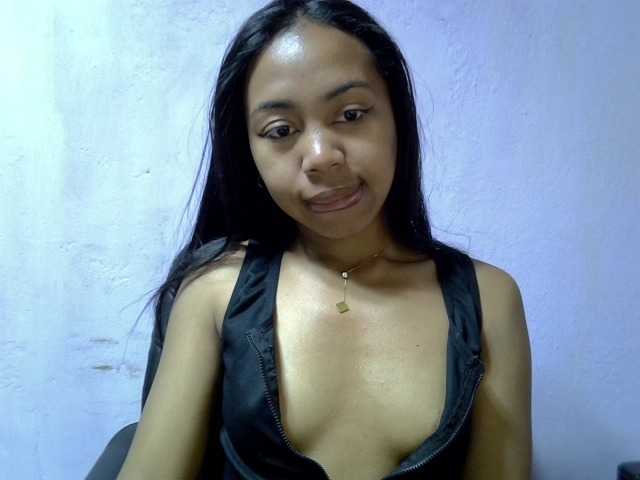 Oceane1 live cam on BongaCams
