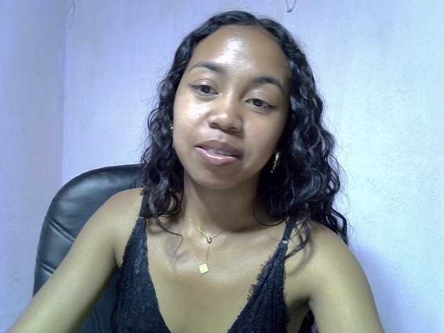 Oceane1 live cam on BongaCams