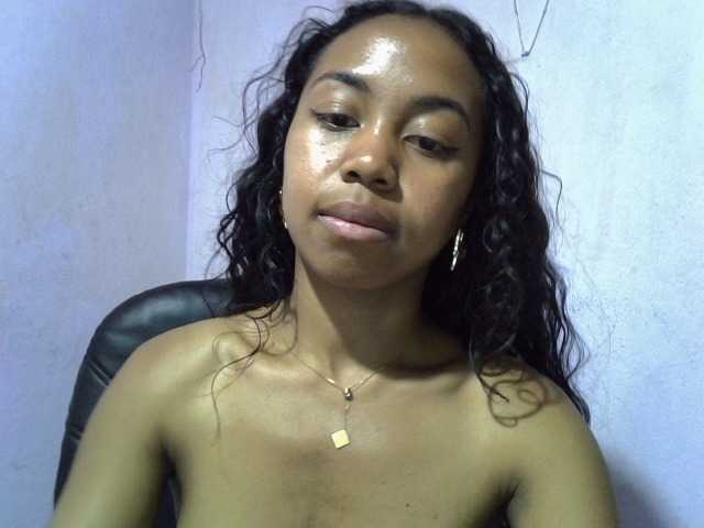 Oceane1 live cam on BongaCams