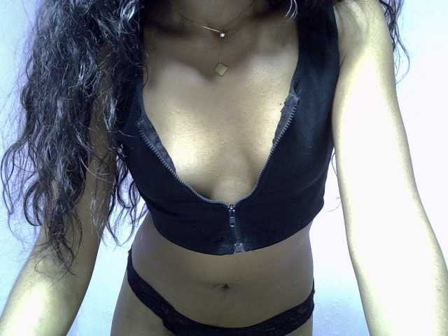 Oceane1 live cam on BongaCams