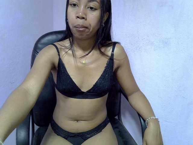 Oceane1 live cam on BongaCams