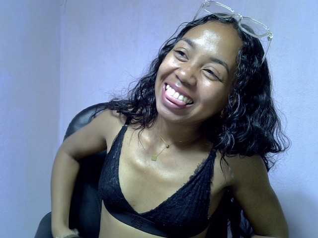Oceane1 live cam on BongaCams