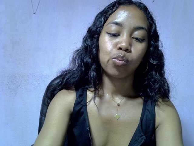 Oceane1 live cam on BongaCams