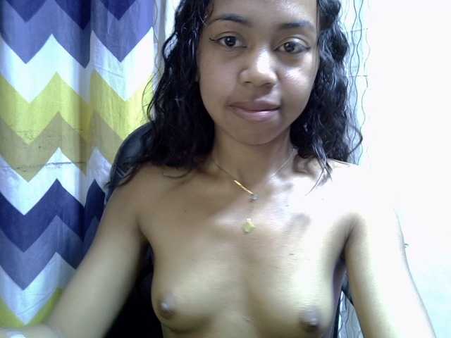 Oceane1 live cam on BongaCams