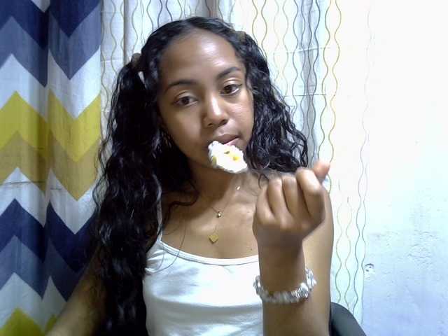 Oceane1 live cam on BongaCams