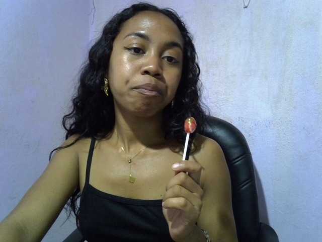 Oceane1 live cam on BongaCams