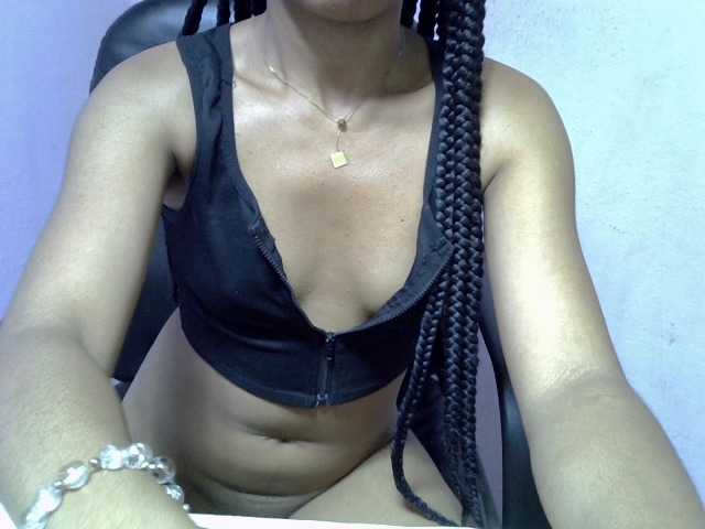 Oceane1 live cam on BongaCams