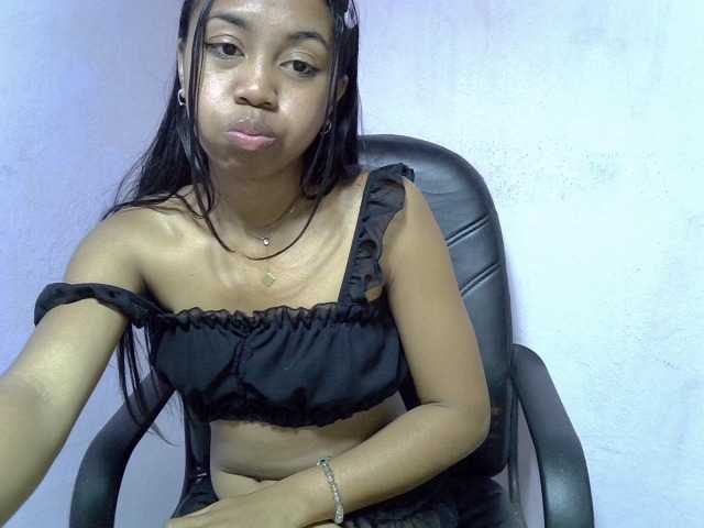 Oceane1 live cam on BongaCams