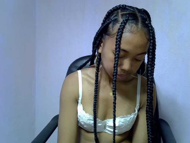Oceane1 live cam on BongaCams