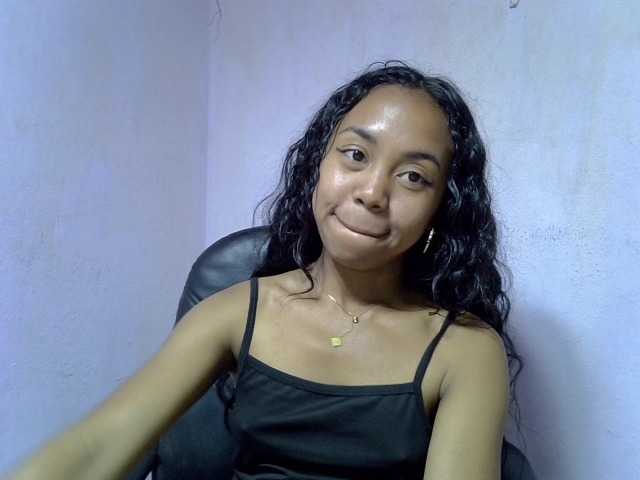 Oceane1, live now on BongaCams