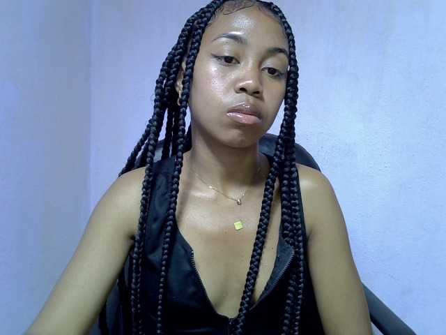 Oceane1 live cam on BongaCams
