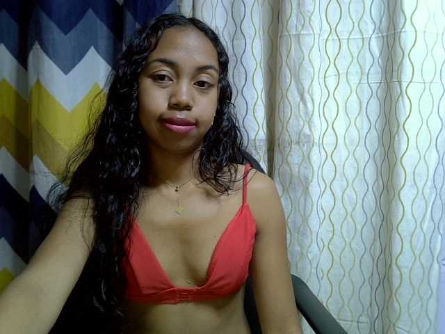 Oceane1 live cam on BongaCams