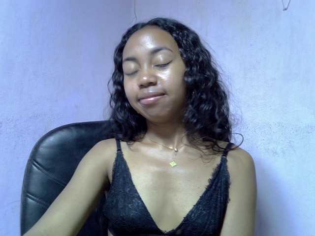 Oceane1 live cam on BongaCams