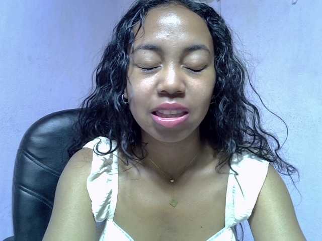 Oceane1 live cam on BongaCams
