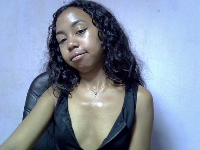 Oceane1 live cam on BongaCams