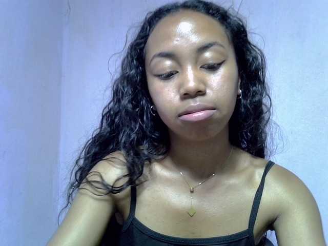 Oceane1 live cam on BongaCams