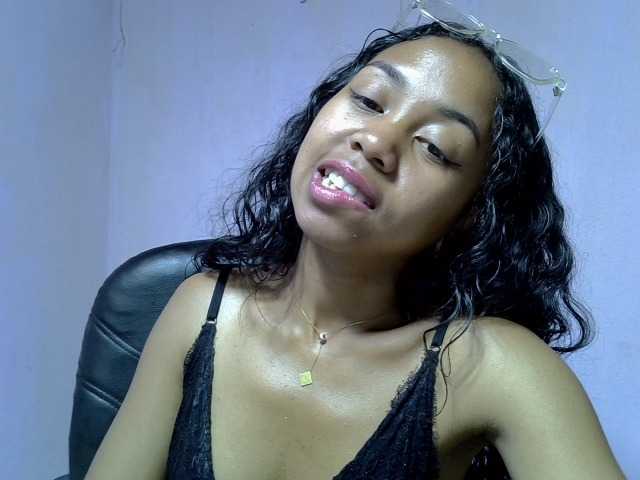 Oceane1 live cam on BongaCams