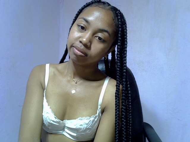 Oceane1 live cam on BongaCams