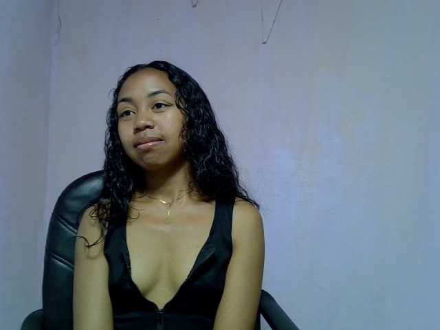 Oceane1 live cam on BongaCams