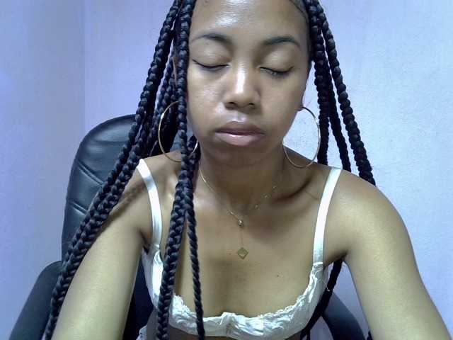 Oceane1 live cam on BongaCams