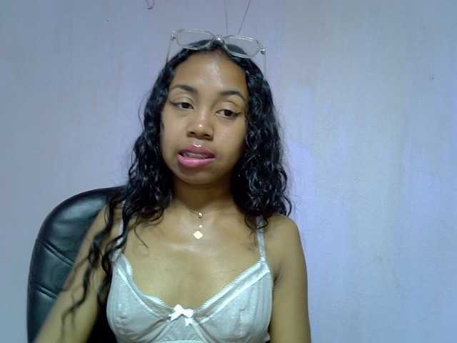 Oceane1 live cam on BongaCams