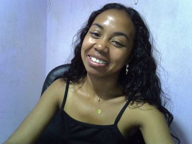 Oceane1 live cam on BongaCams