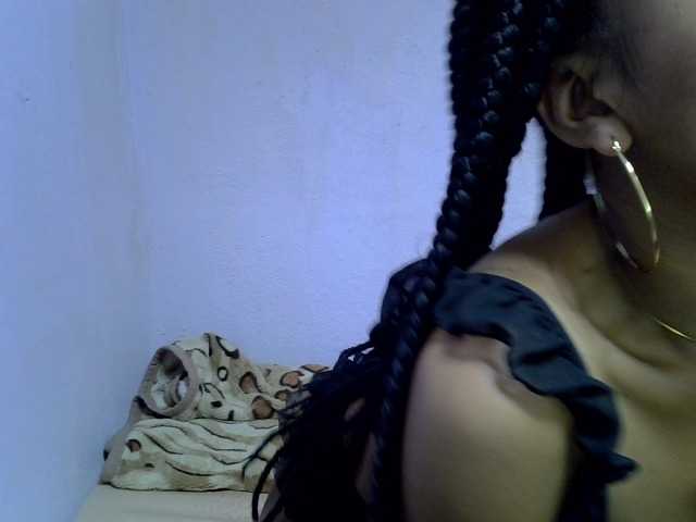 Oceane1 live cam on BongaCams