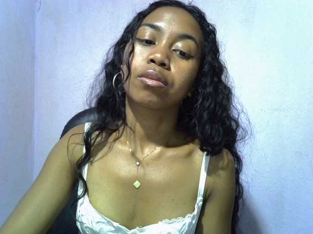 Oceane1 live cam on BongaCams
