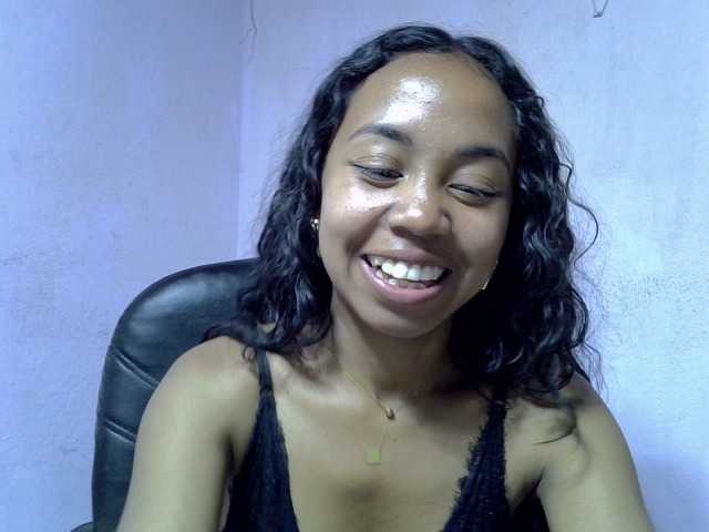 Oceane1 live cam on BongaCams
