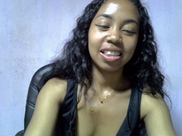 Oceane1 live cam on BongaCams