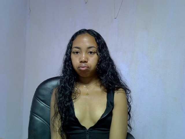 Oceane1 live cam on BongaCams