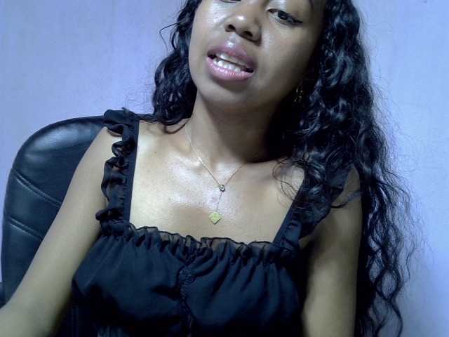 Oceane1 live cam on BongaCams