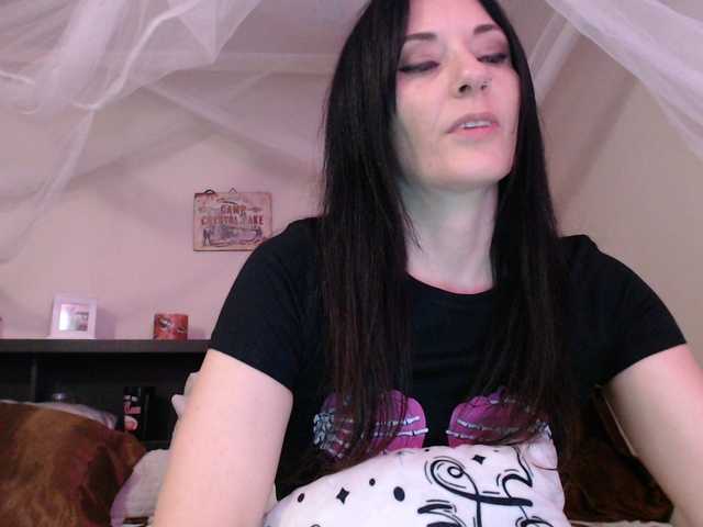 CrystalLake live cam preview