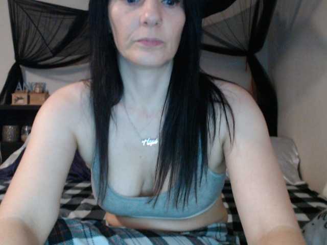 CrystalLake live cam on BongaCams