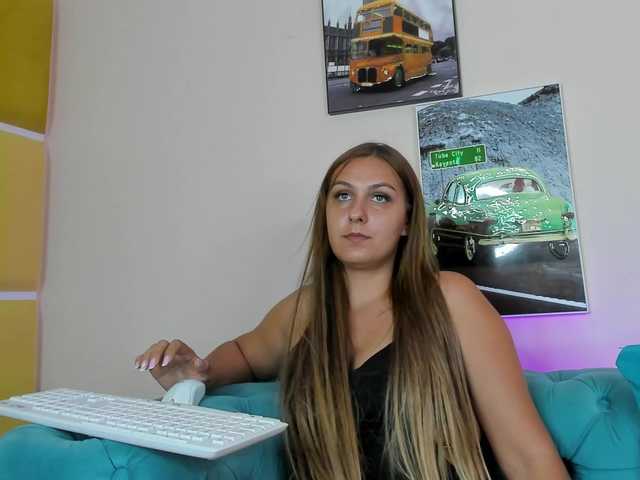 KaelaClay, 26 y/o - Live Cam on BongaCams