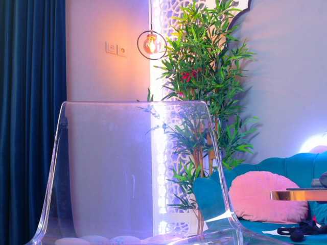 MilaKunnis live cam on BongaCams