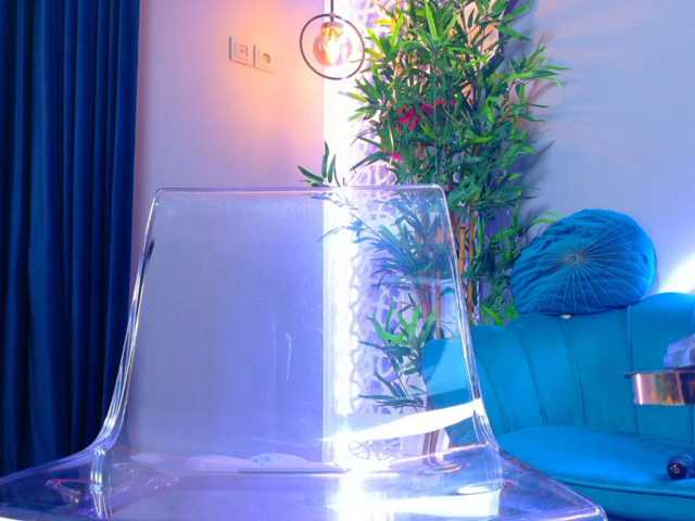 MilaKunnis live cam on BongaCams