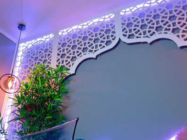 MilaKunnis — live female cam