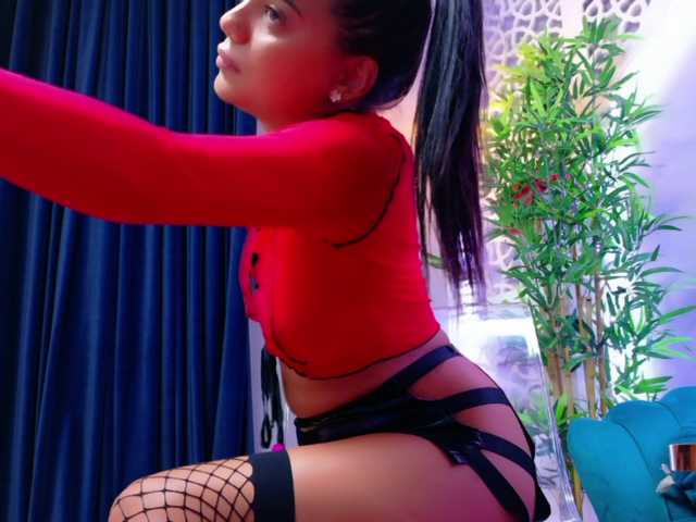 MilaKunnis live cam on BongaCams