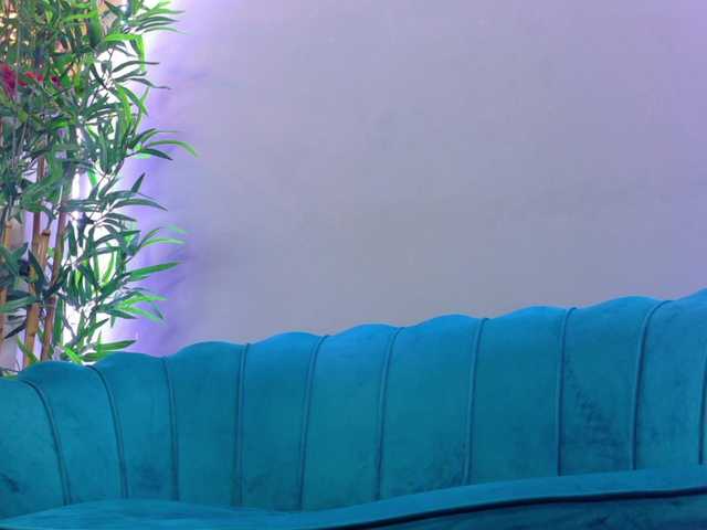 MilaKunnis live cam on BongaCams