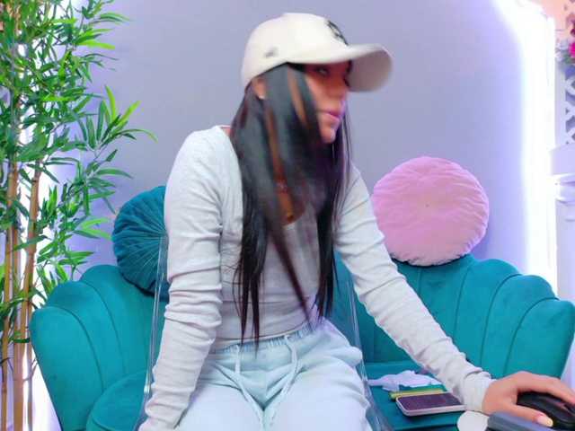 MilaKunnis