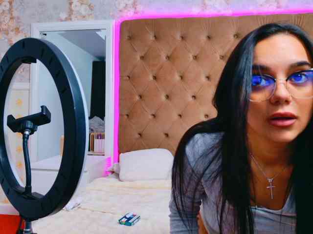 MilaKunnis
