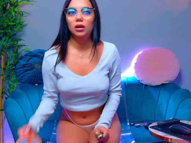 MilaKunnis