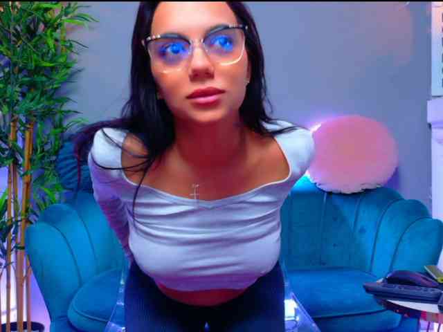 MilaKunnis