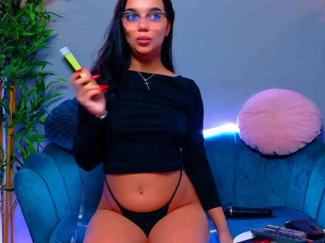 MilaKunnis