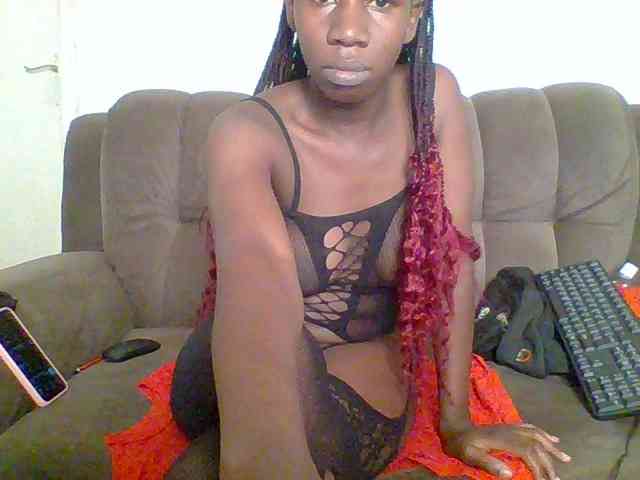 Model: Sexydivaa