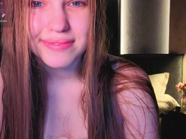 Alllura live cam on BongaCams