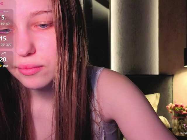 Alllura live cam on BongaCams