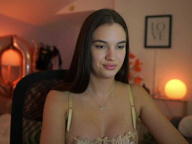 GlowingKatee